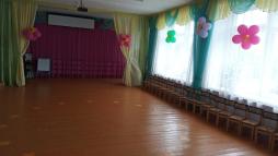 Музыкальный зал  предназначен для проведения музыкальных занятий, развлечений и праздников, в том числе для детей ограниченными возможностями здоровья, детей-инвалидов